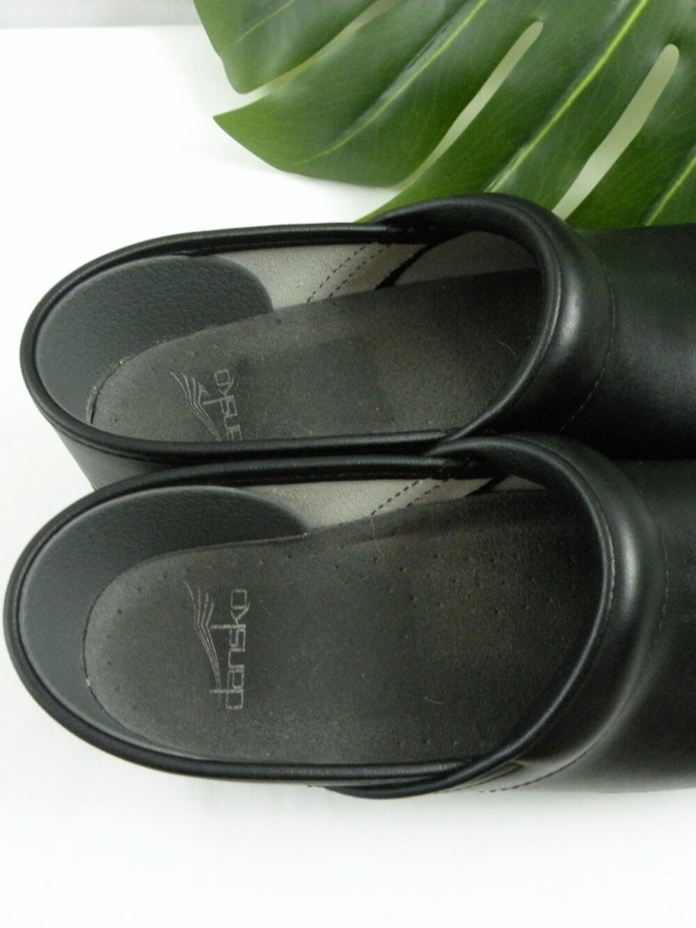 Dansko Womens Professional Black Leather Professional Clogs Shoes New 38 8 - Picture 4 of 6